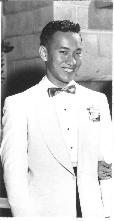 Bill Tom, photo 10 of 33